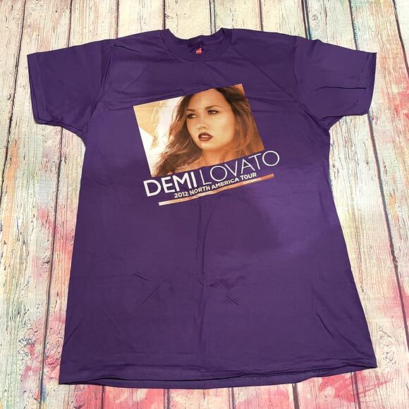 Demi Lovato Top Womens Large Purple Graphic 2012 North American Tour Tee T-Shirt - Picture 1 of 4